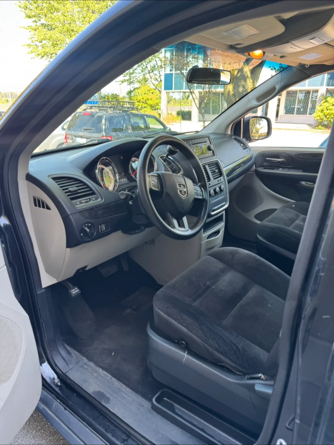 2017 dodge grand caravan passenger image indicator(6)