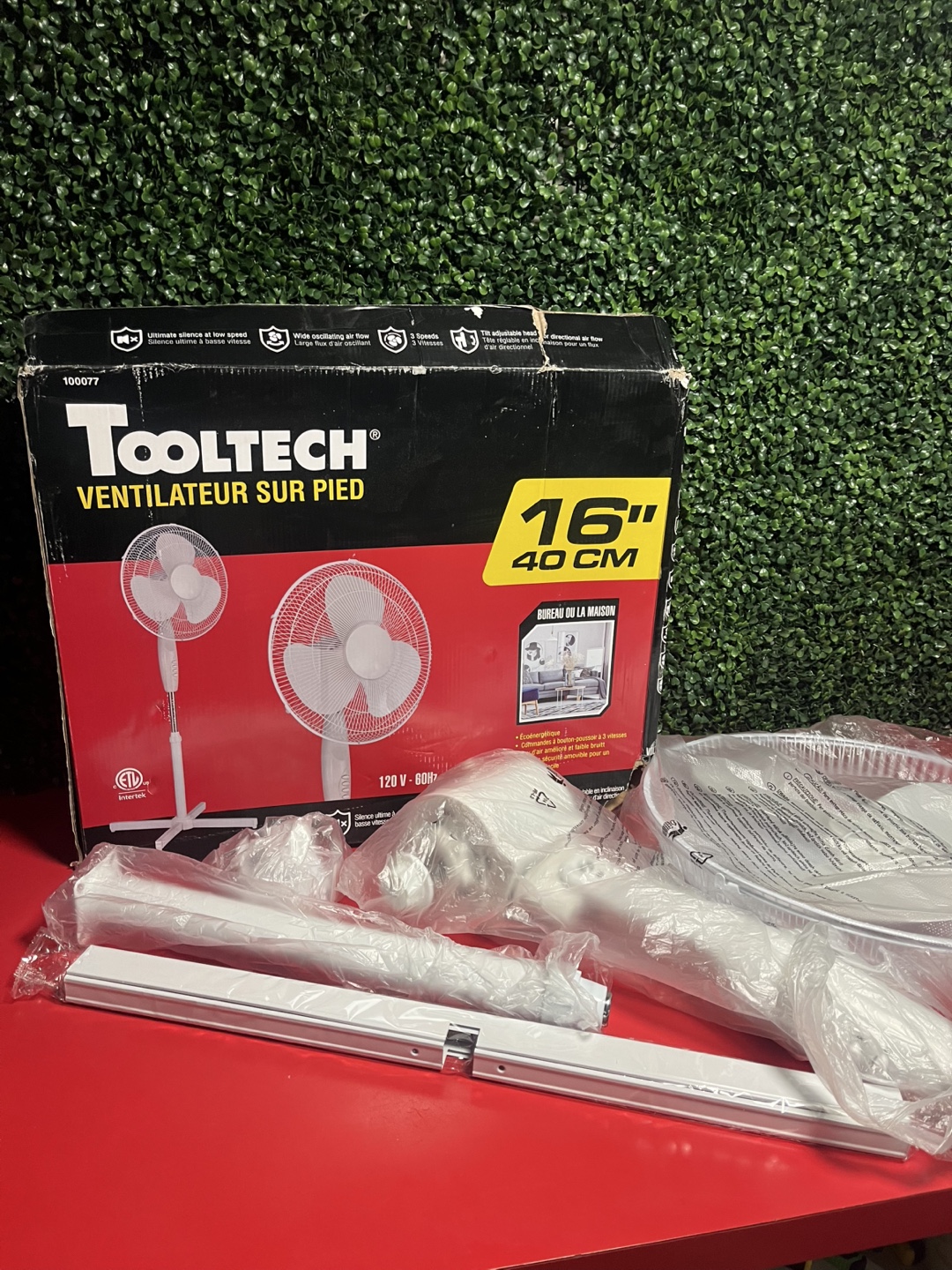 ToolTech 16" Oscillating Stand Fan - White - photo 3