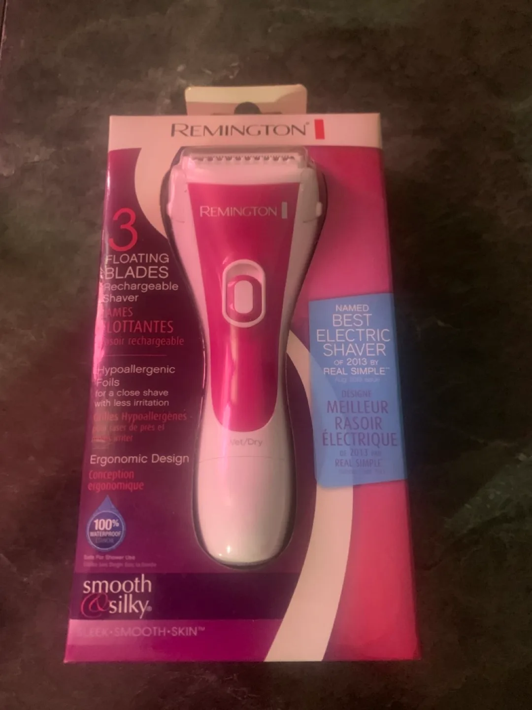 Remington Rechargeable Shaver,2 Olay Serums- NEW 🇨🇦 image indicator(3)