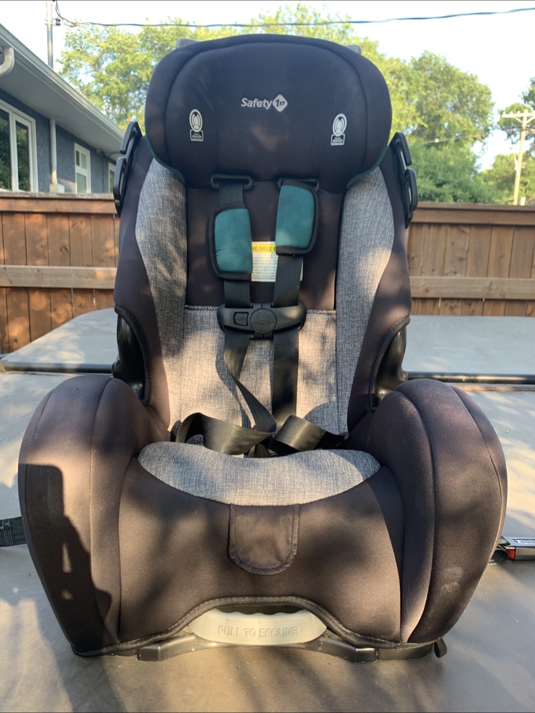 Safety 1st Car Seat w/ reclining option