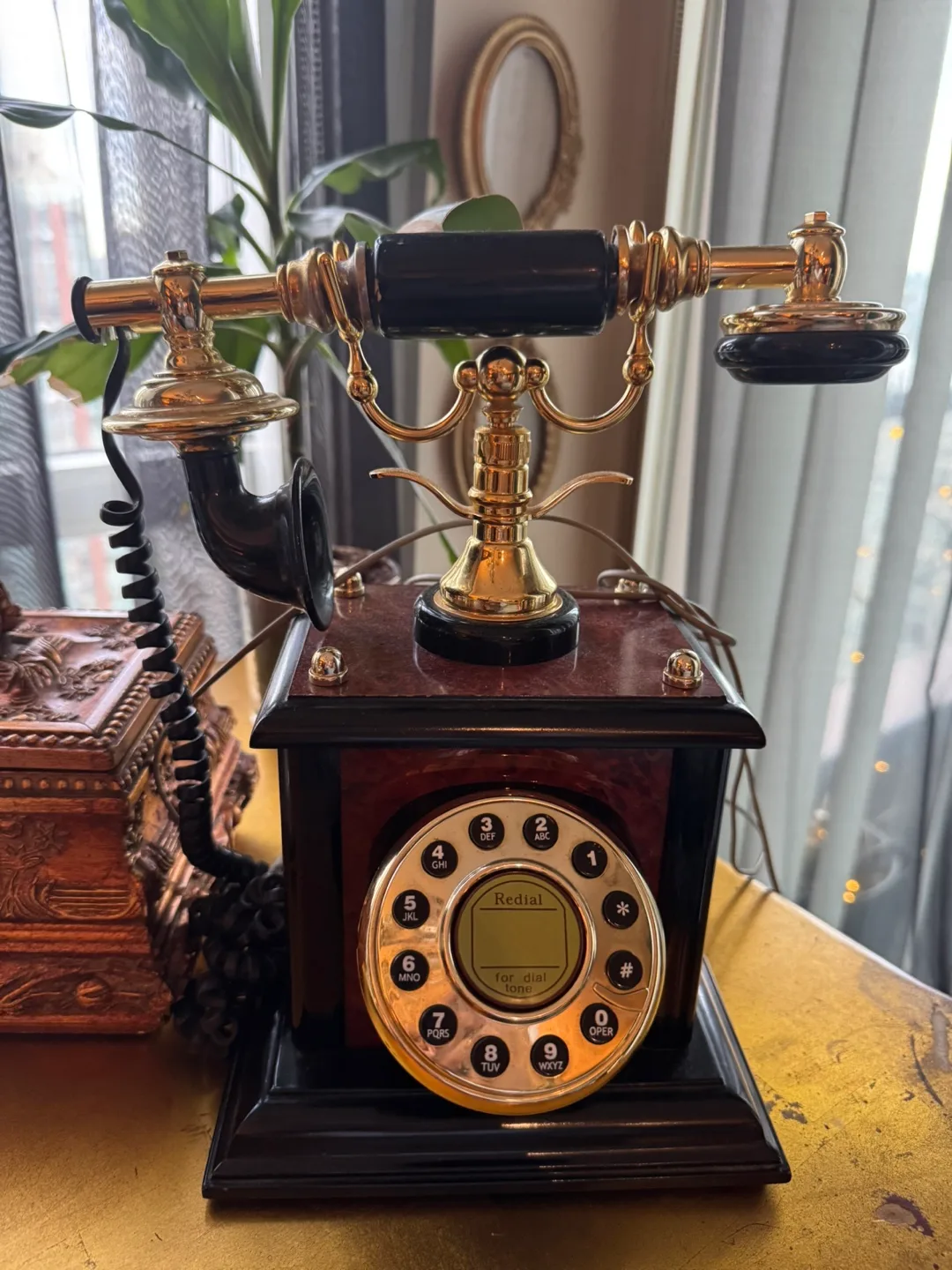 Vintage-Style Corded Telephone thumbnail