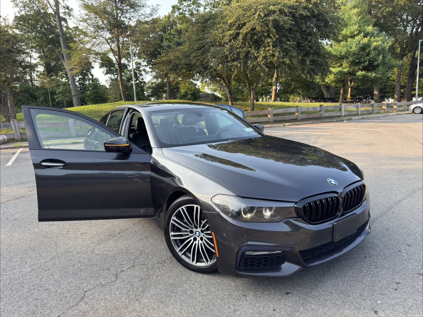 BMW 530i x drive M sport - photo 4