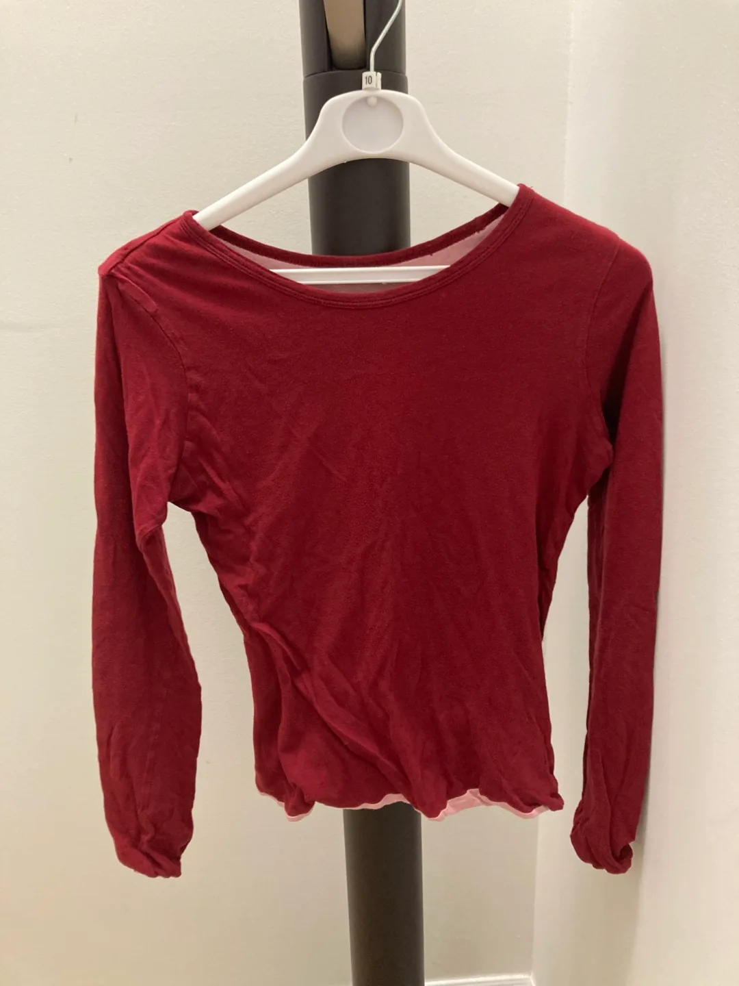 🇨🇦🍁Charlotte Russe reversible Burgundy/pink Long Sleeve Top thumbnail