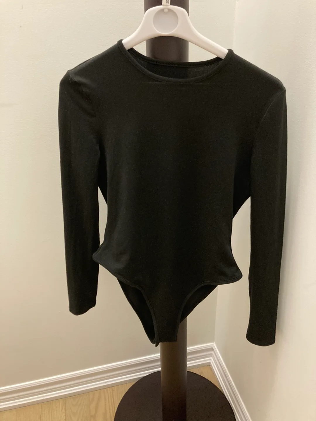 🇨🇦🍁Black Long Sleeve Bodysuit thumbnail