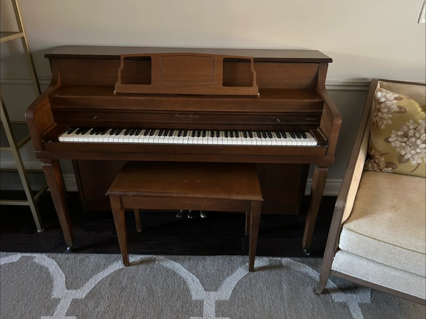 Mason & Risch Toronto Console Piano thumbnail