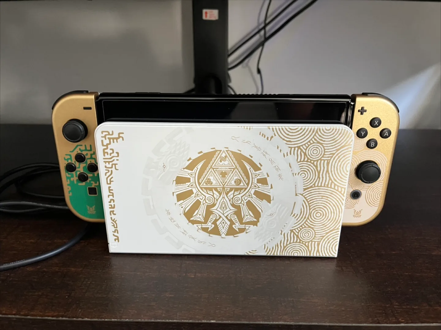 Nintendo Switch OLED Zelda Edition + Accessories thumbnail