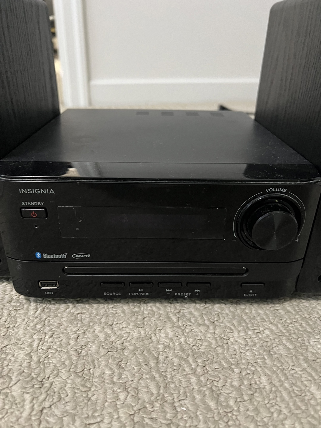 Insignia Stereo System with Speakers - photo 2
