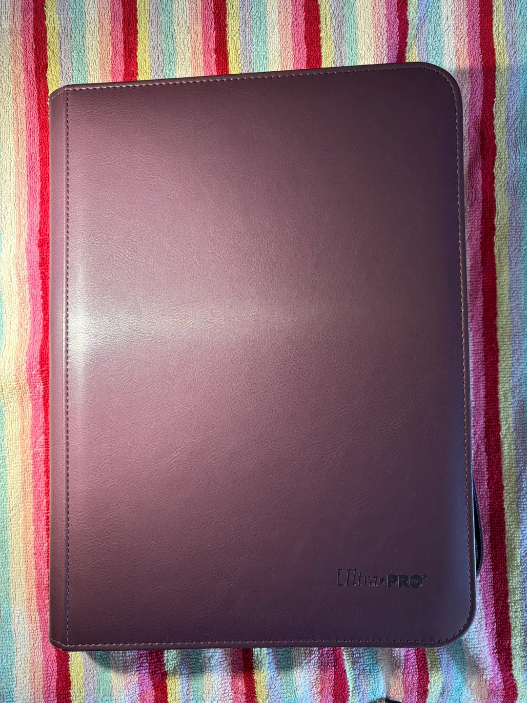 UltraPro 9-pocket zippered card binder (midnight plum) thumbnail