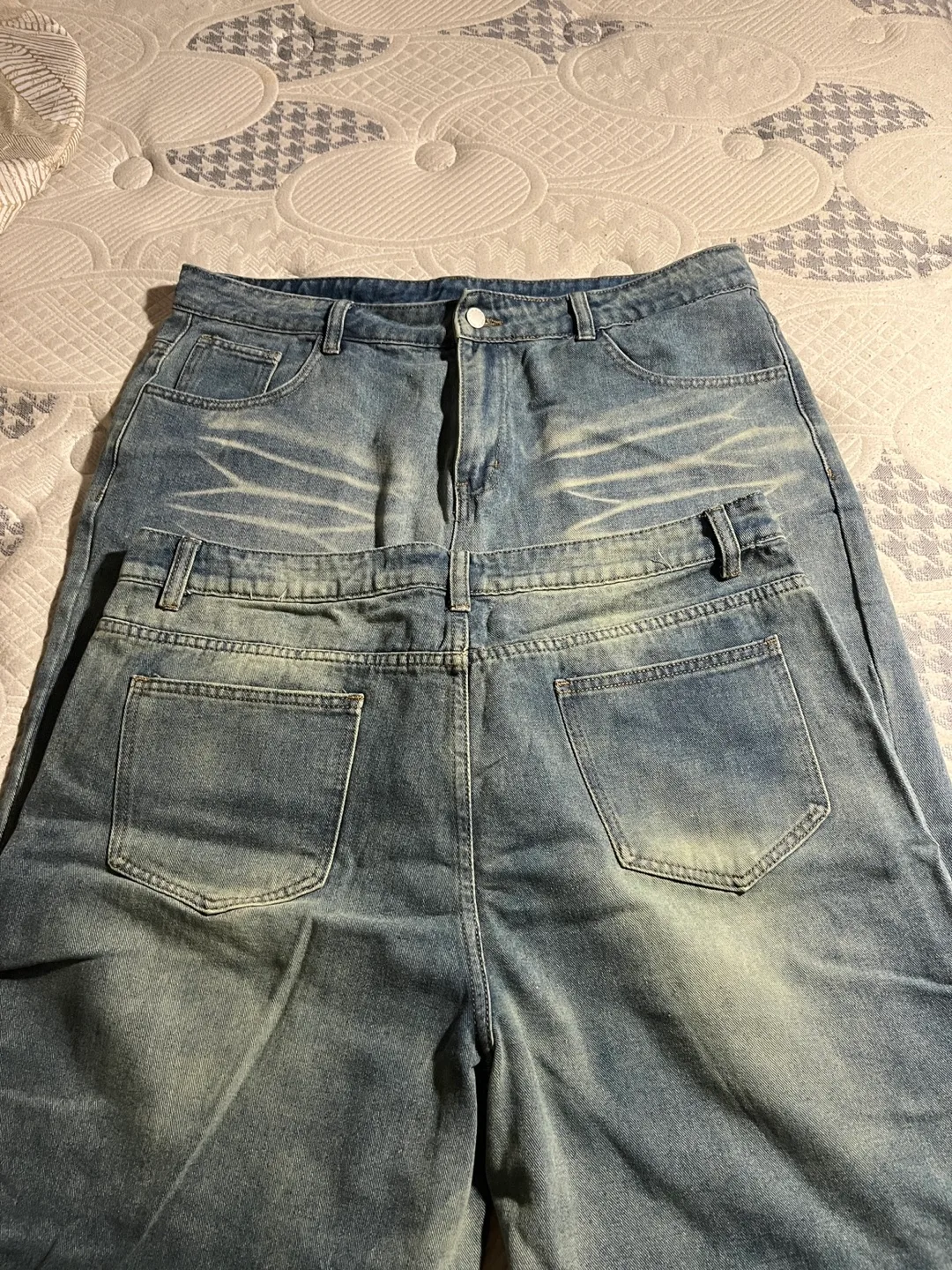 Mens trend jeans image indicator(2)