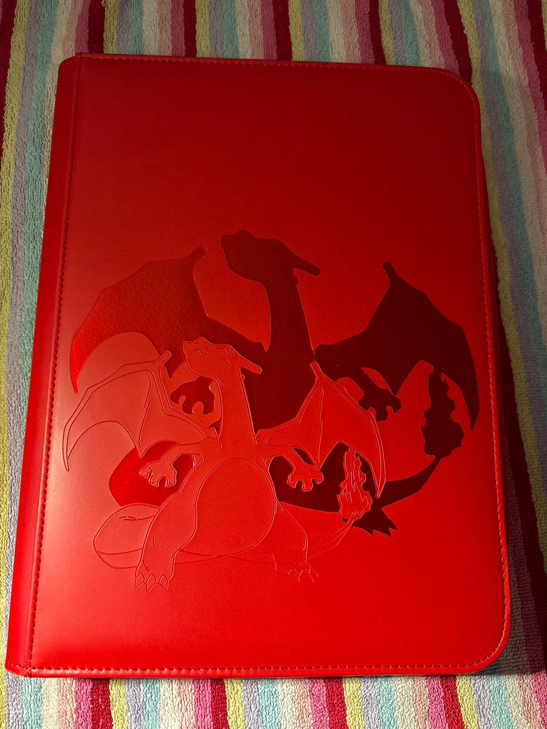 UltraPRO: 9-Pocket Zippered Binder - Pokemon Elite Charizard thumbnail