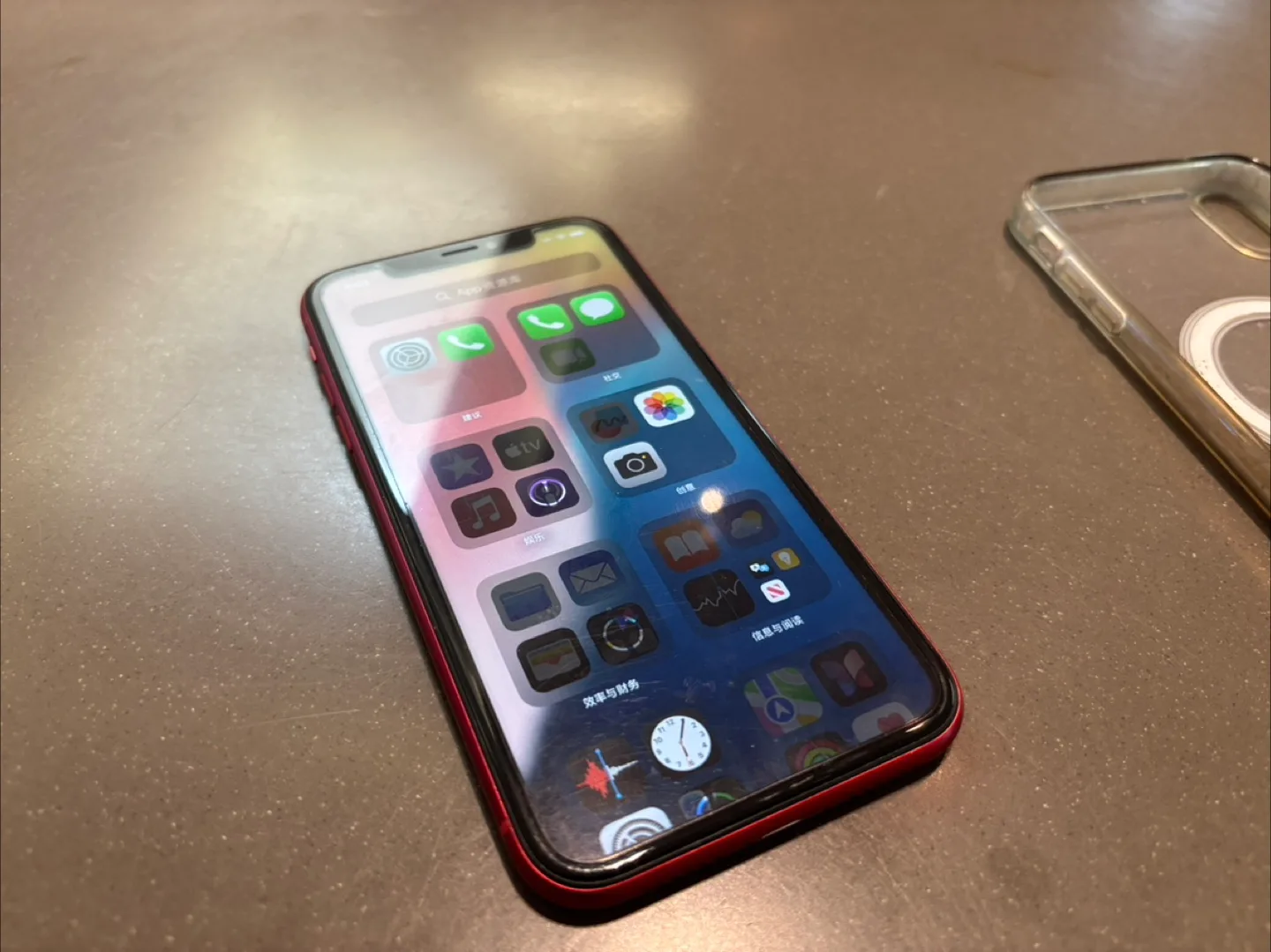 iPhone XR Red thumbnail