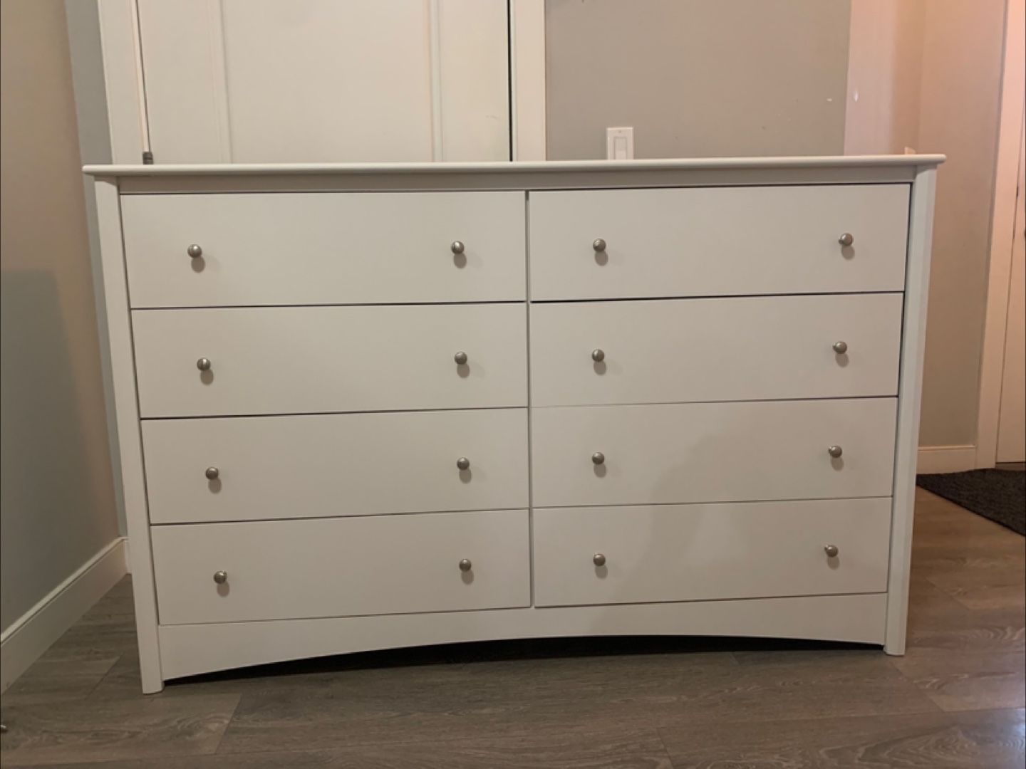 8 drawer Dresser