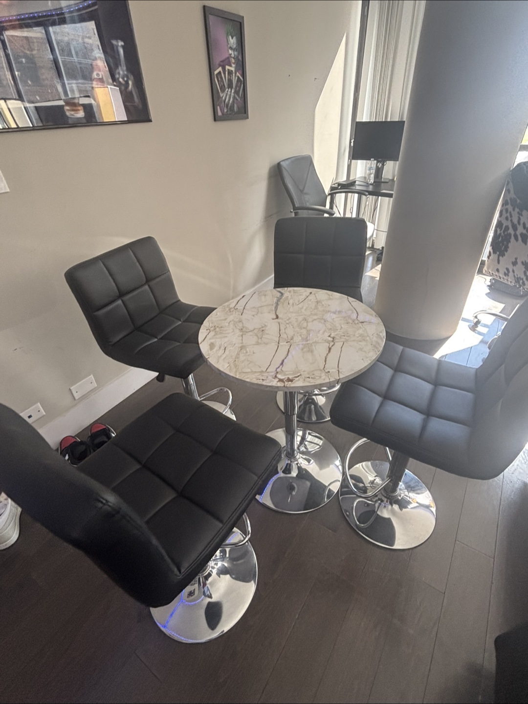 Set of 4 Black Swivel Bar Stools with table - photo 3