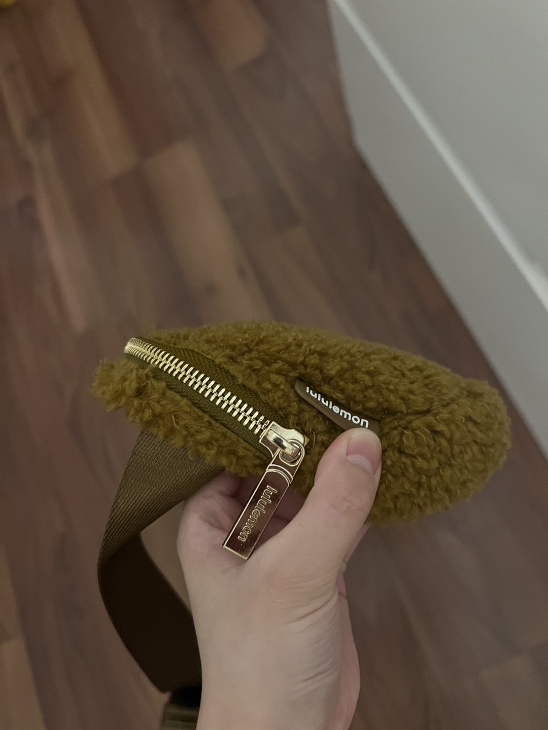 Lululemon Everywhere Fleece Belt Bag - Caramel - photo 5