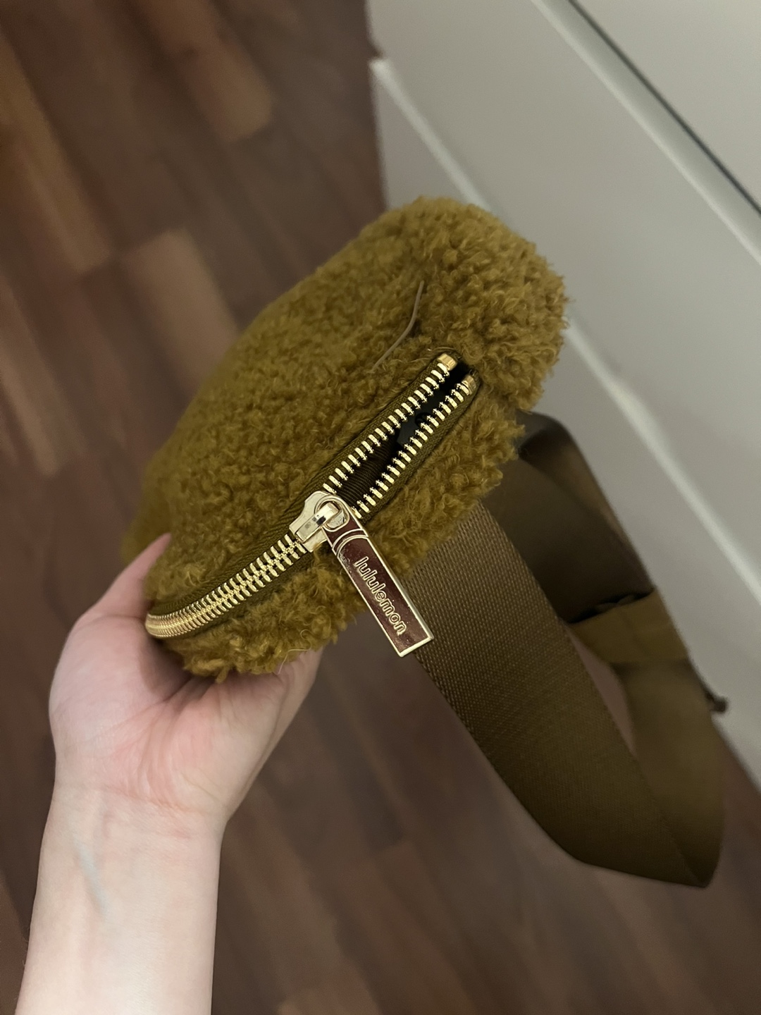 Lululemon Everywhere Fleece Belt Bag - Caramel - photo 3