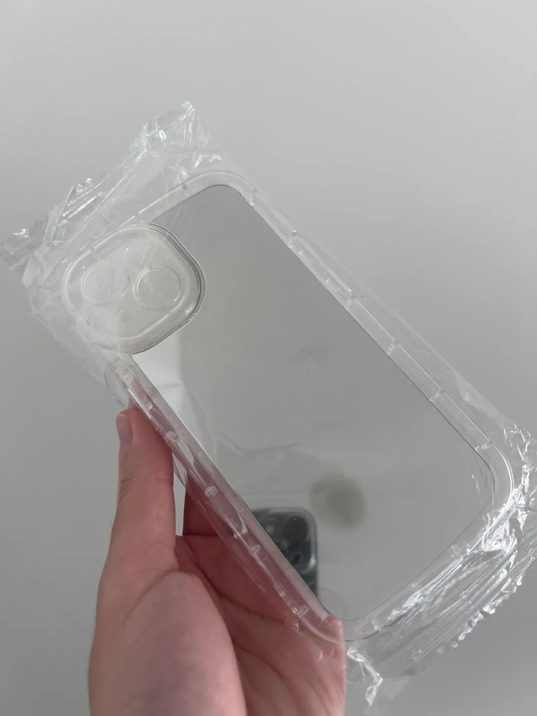 Brand new iPhone 14 mirror case thumbnail