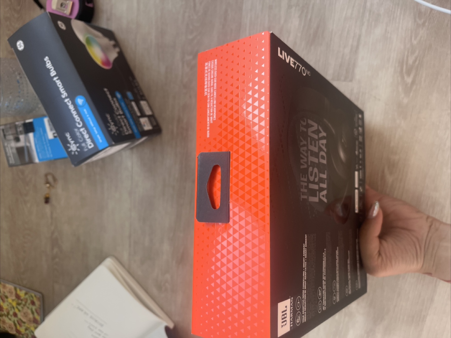 New Unopened - JBL LIVE770NC Wireless Headphones - photo 5