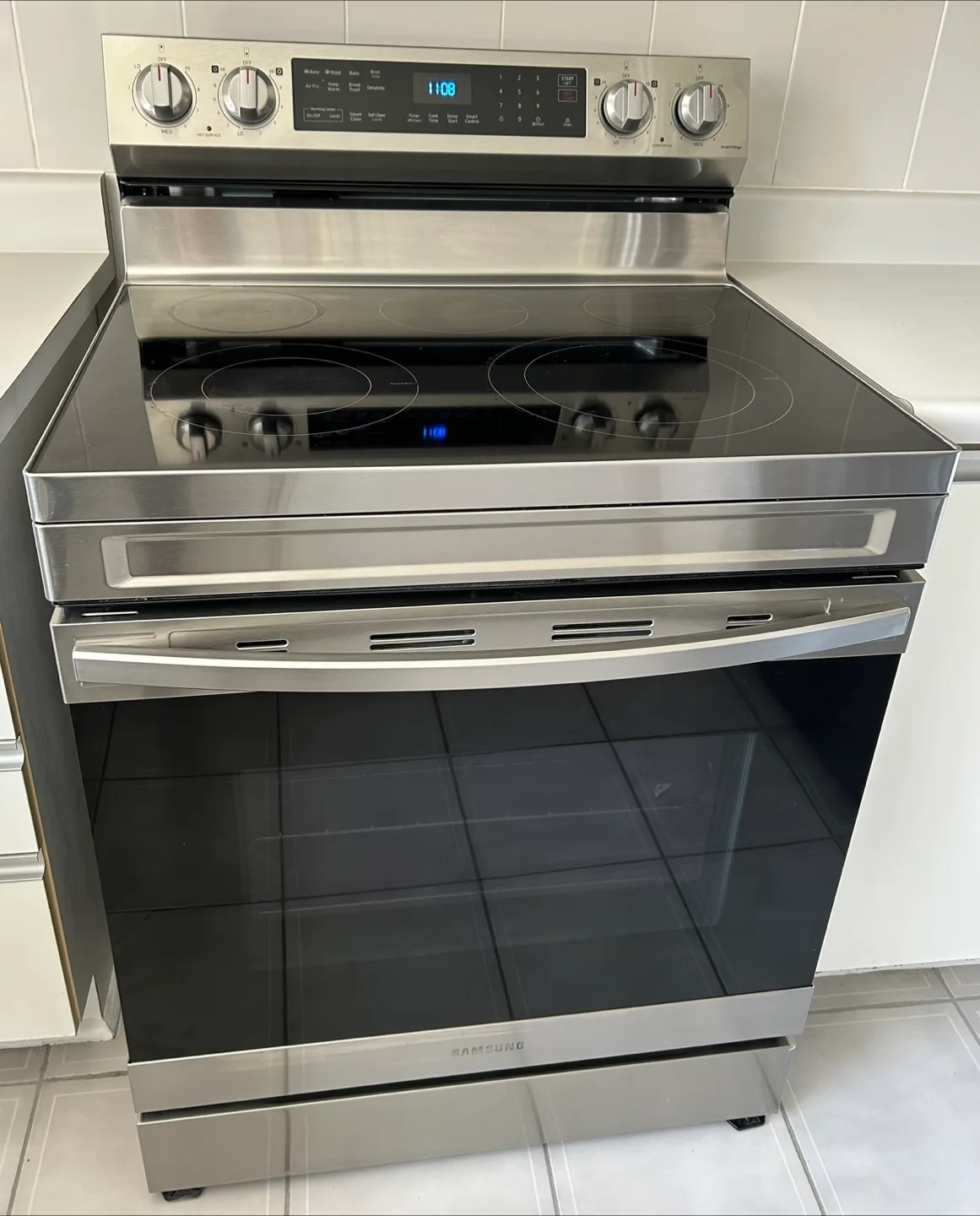 Samsung Stainless Steel Electric Range thumbnail