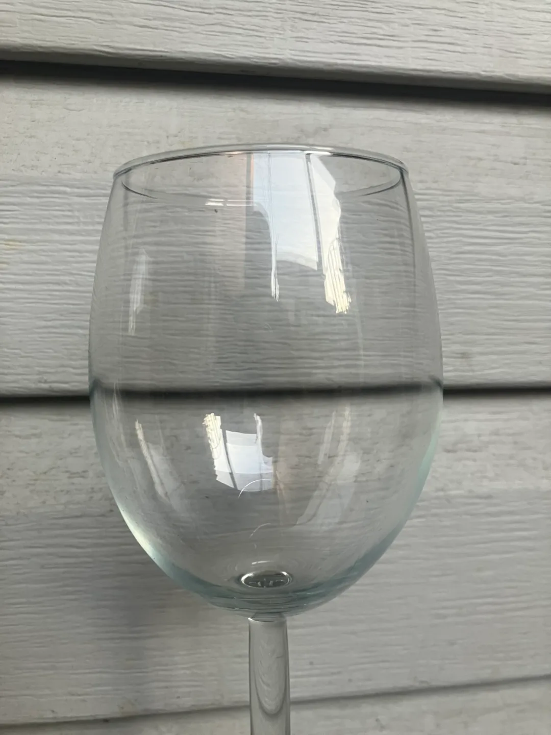 Set Of 5 Wine Glasses 7” x 3” - Excellent Condition image indicator(7)