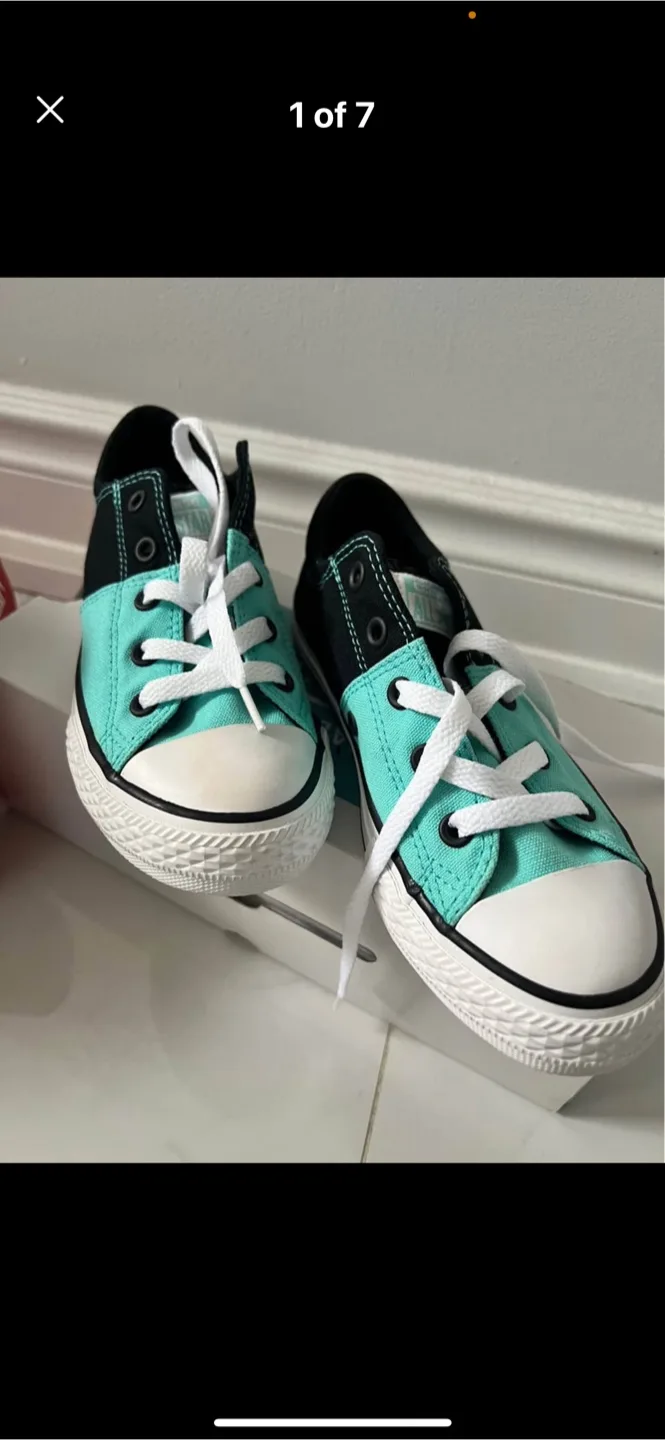 Converse All Star Kids Sneakers - Size 5 thumbnail