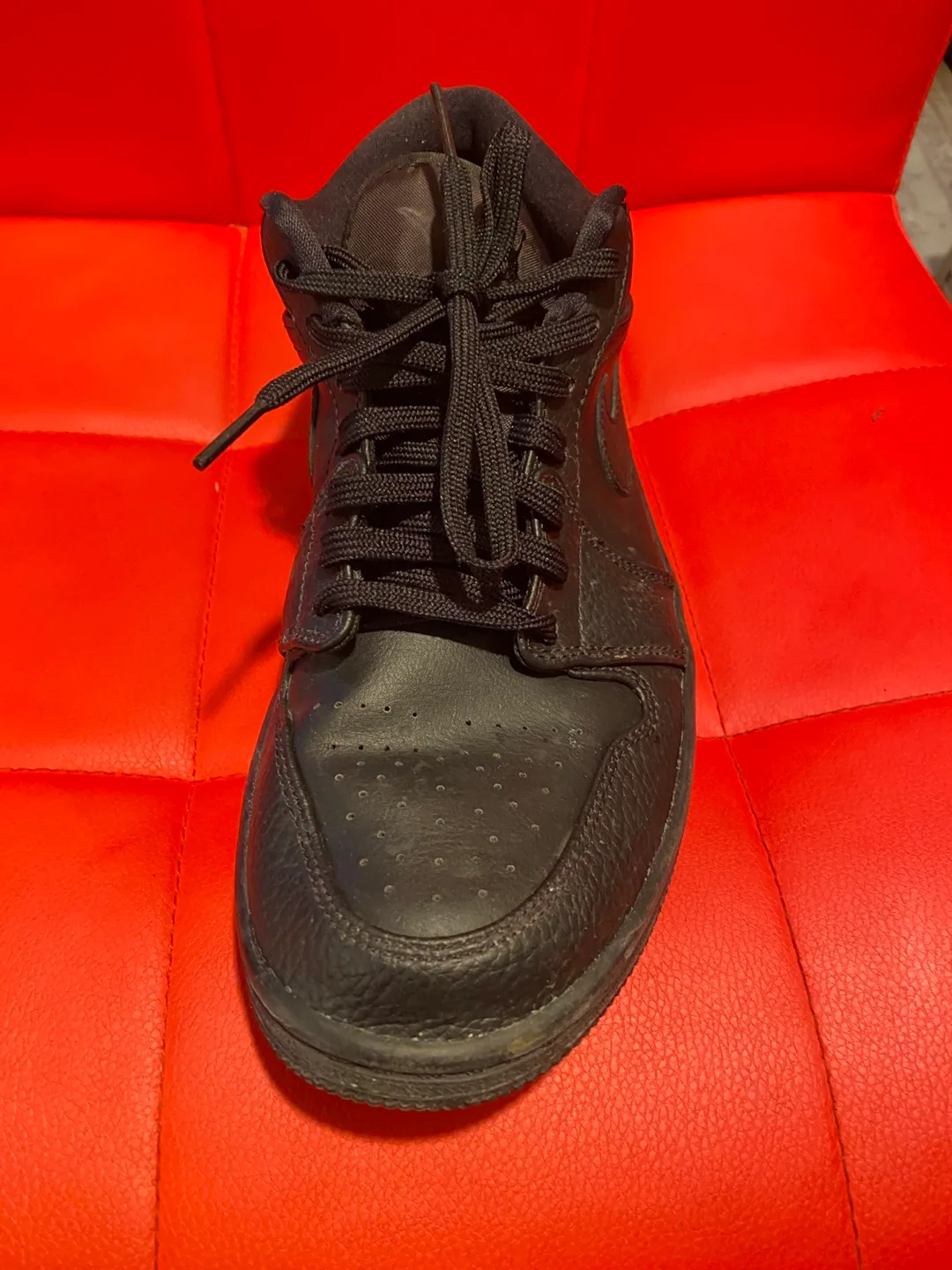 Air Jordan 1 Low Men's Sz US 9 Triple Black 553558-091 Sneakers image indicator(3)