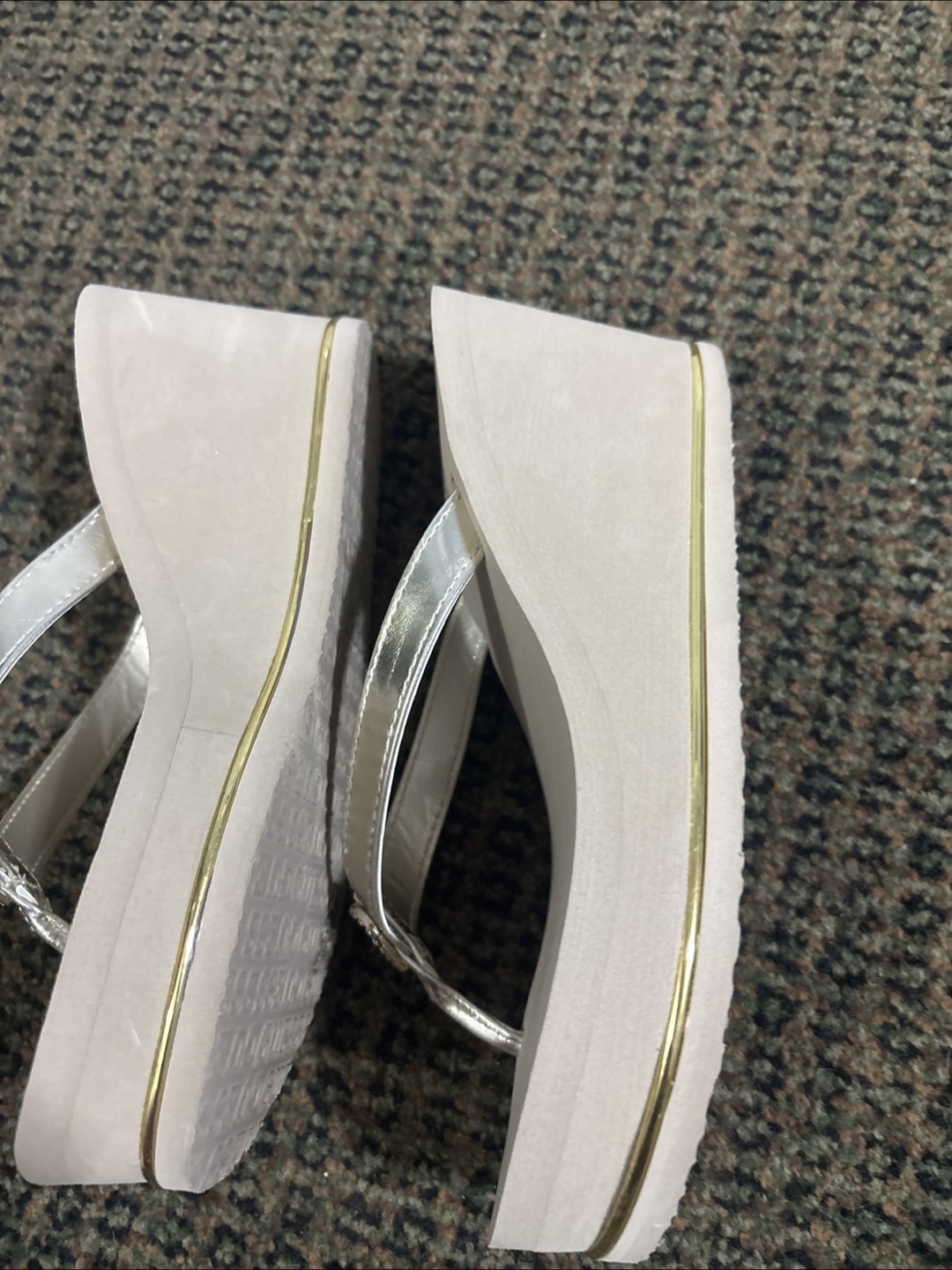Guess Los Angeles Women's Flip Flops - photo 2