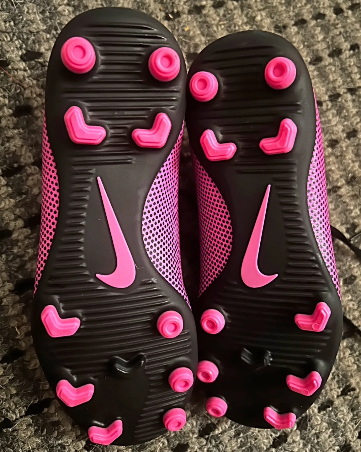 Nike Soccer Shoes - Size 1Y image indicator(4)