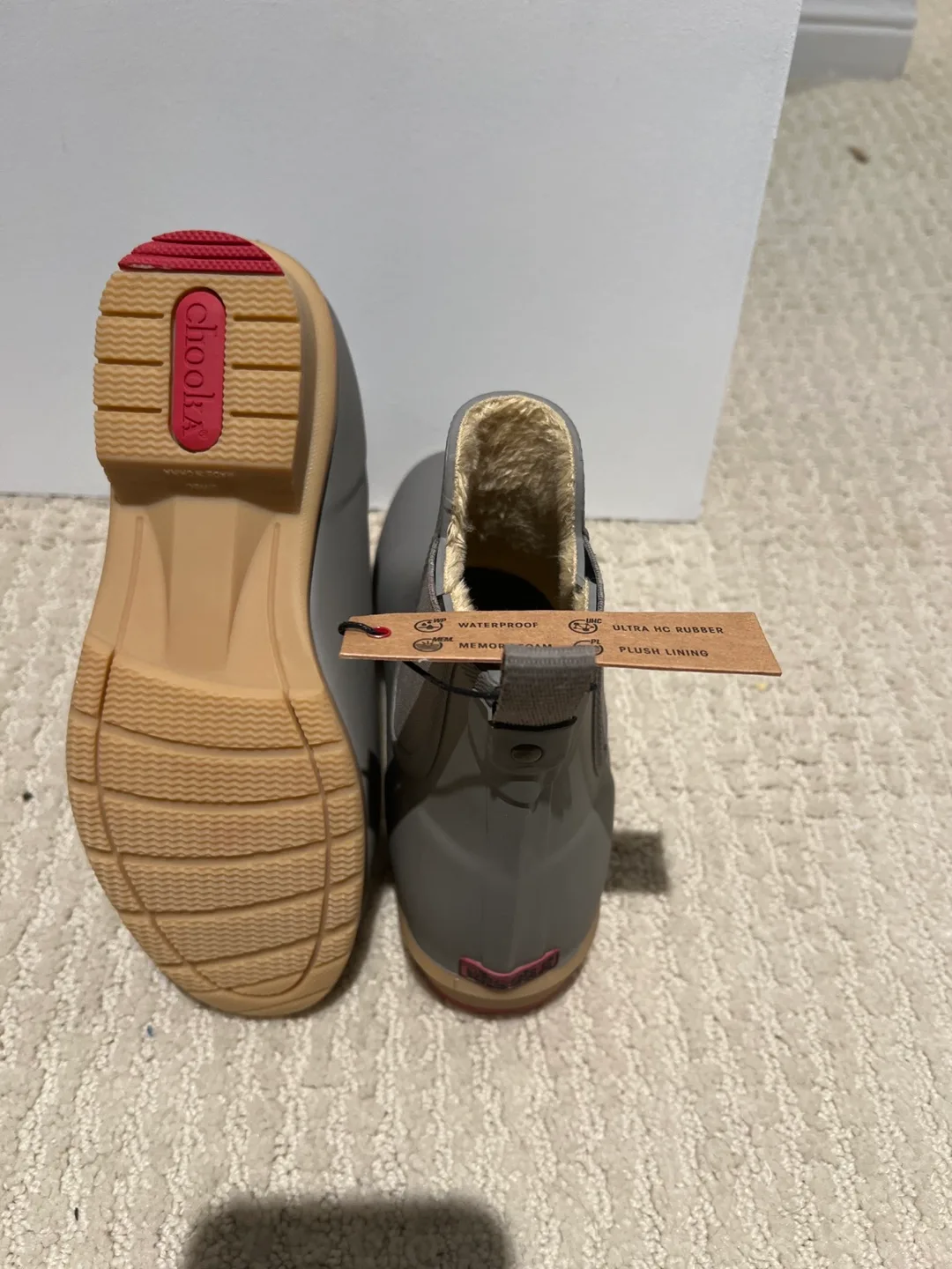 Chooka Waterproof Plush Lined Rain Boot -Size 6 image indicator(2)