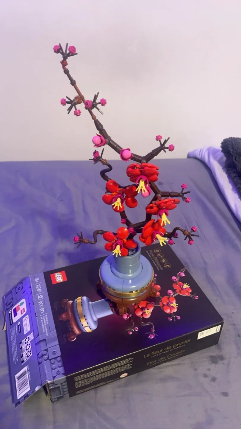 LEGO 10369 Plum Blossom thumbnail
