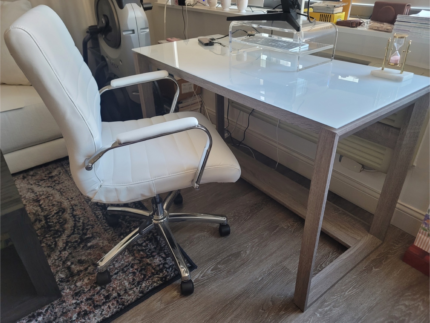 White Faux Leather Office Chair - photo 3
