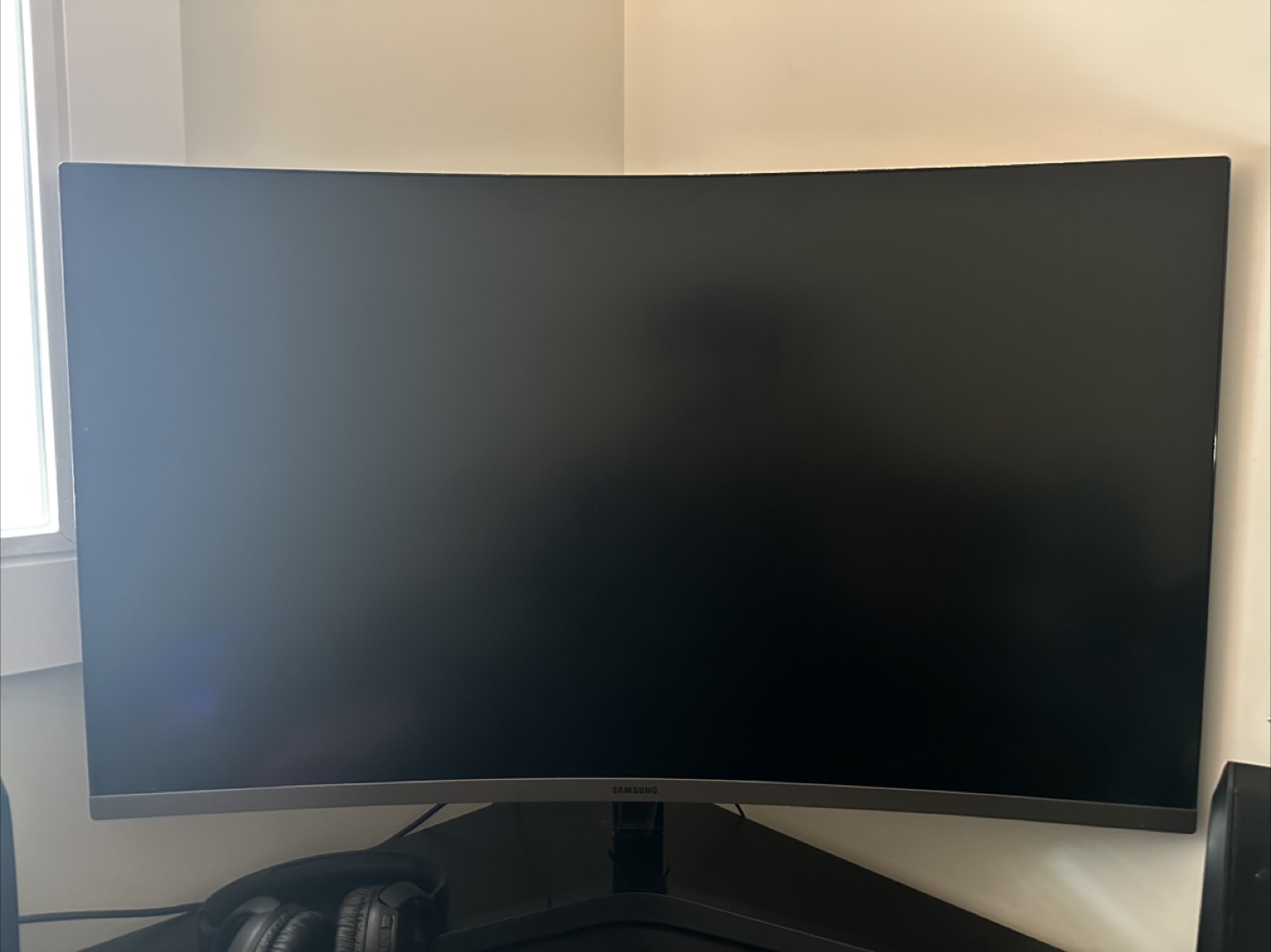 Samsung Monitor 32” 75hz with Free Sync Tech for gaming - photo 2
