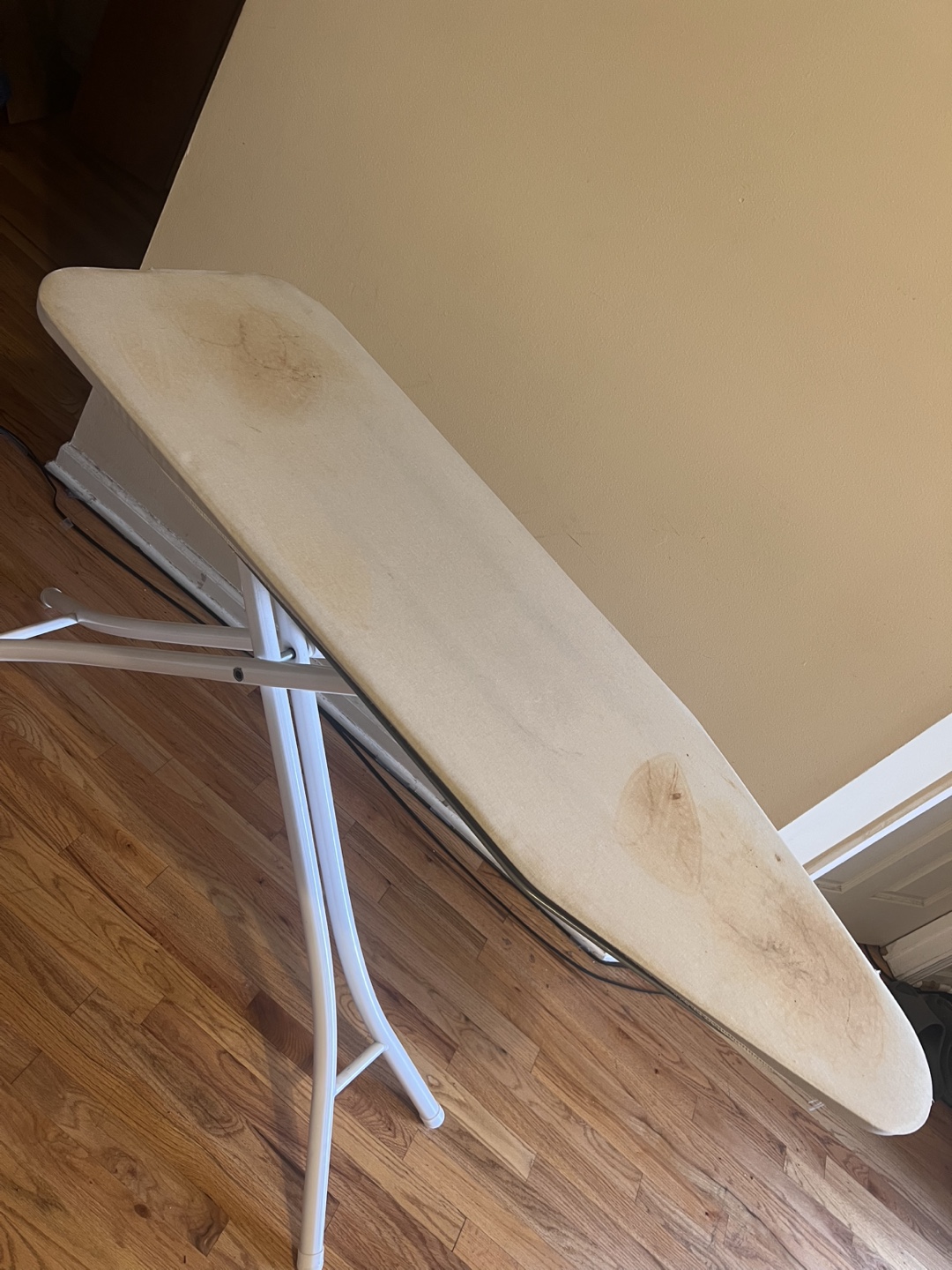 Used Ironing Board - photo 2