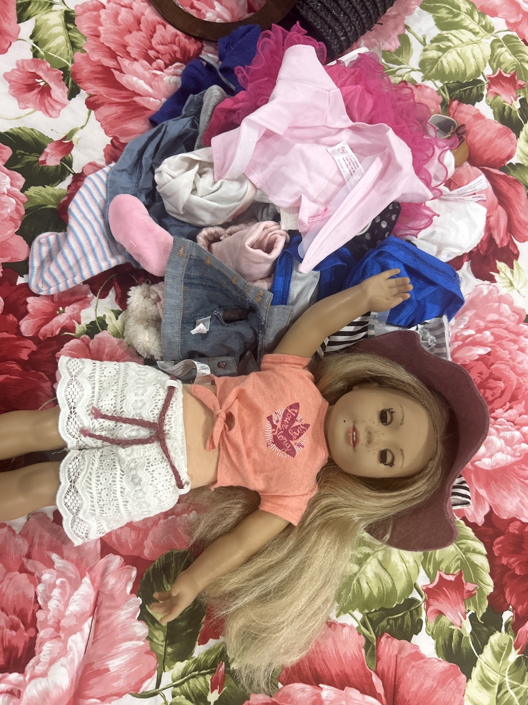 American Girl Doll & Clothes - photo 2