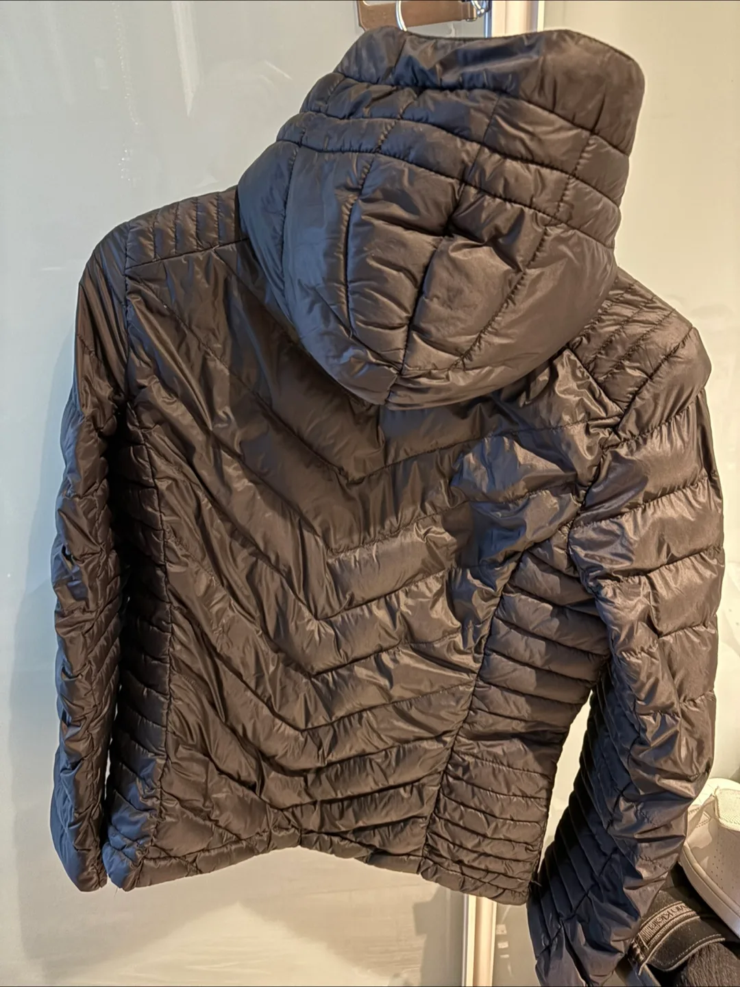 Michael Kors Women’s Black Puffer Jacket - Size S image indicator(4)