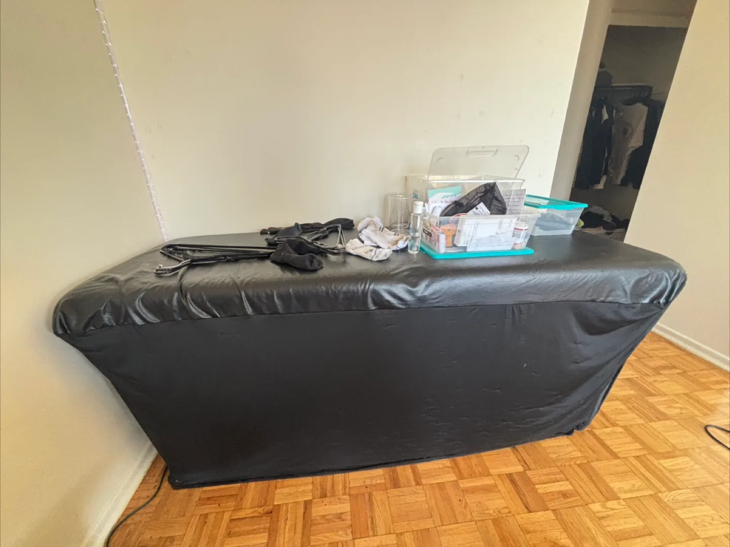 Massage Table - Black thumbnail
