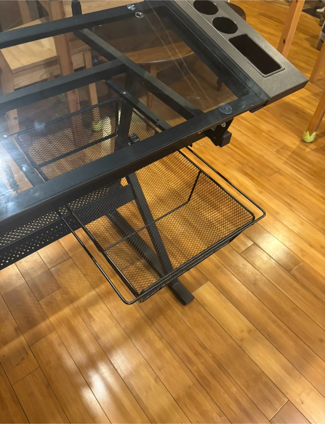 Adjustable Glass Drafting Table image indicator(6)