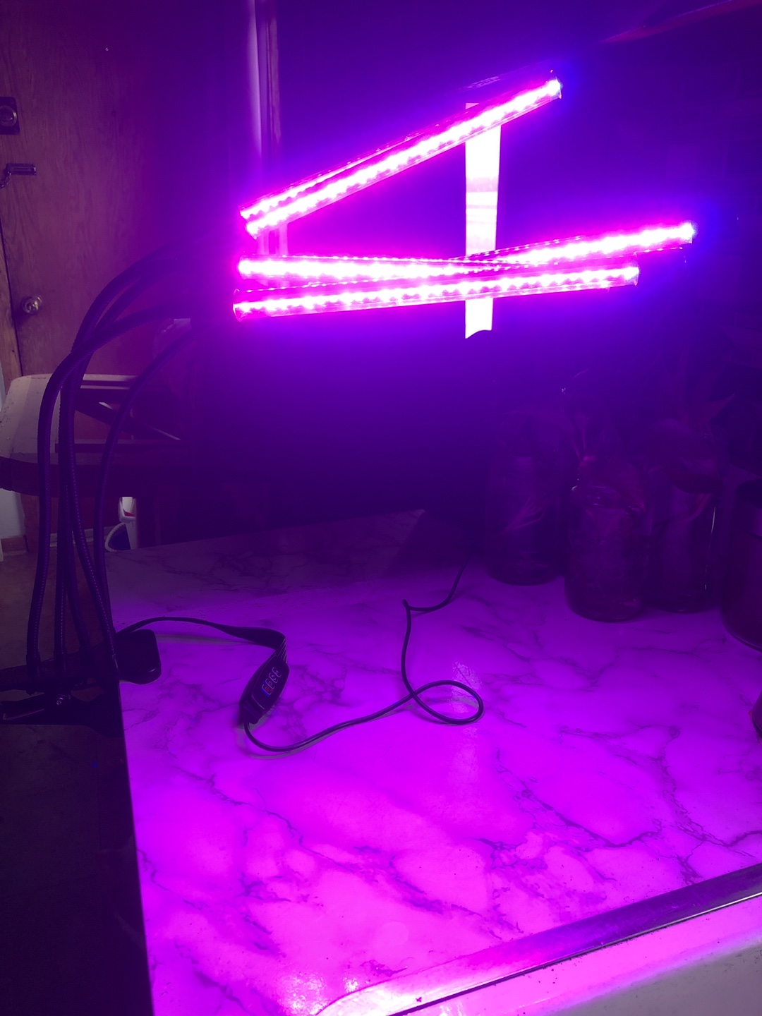 LED Grow Light with 4 Heads