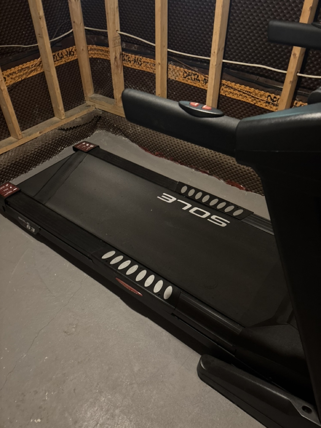 FREE SOLE model F63 treadmill - photo 2