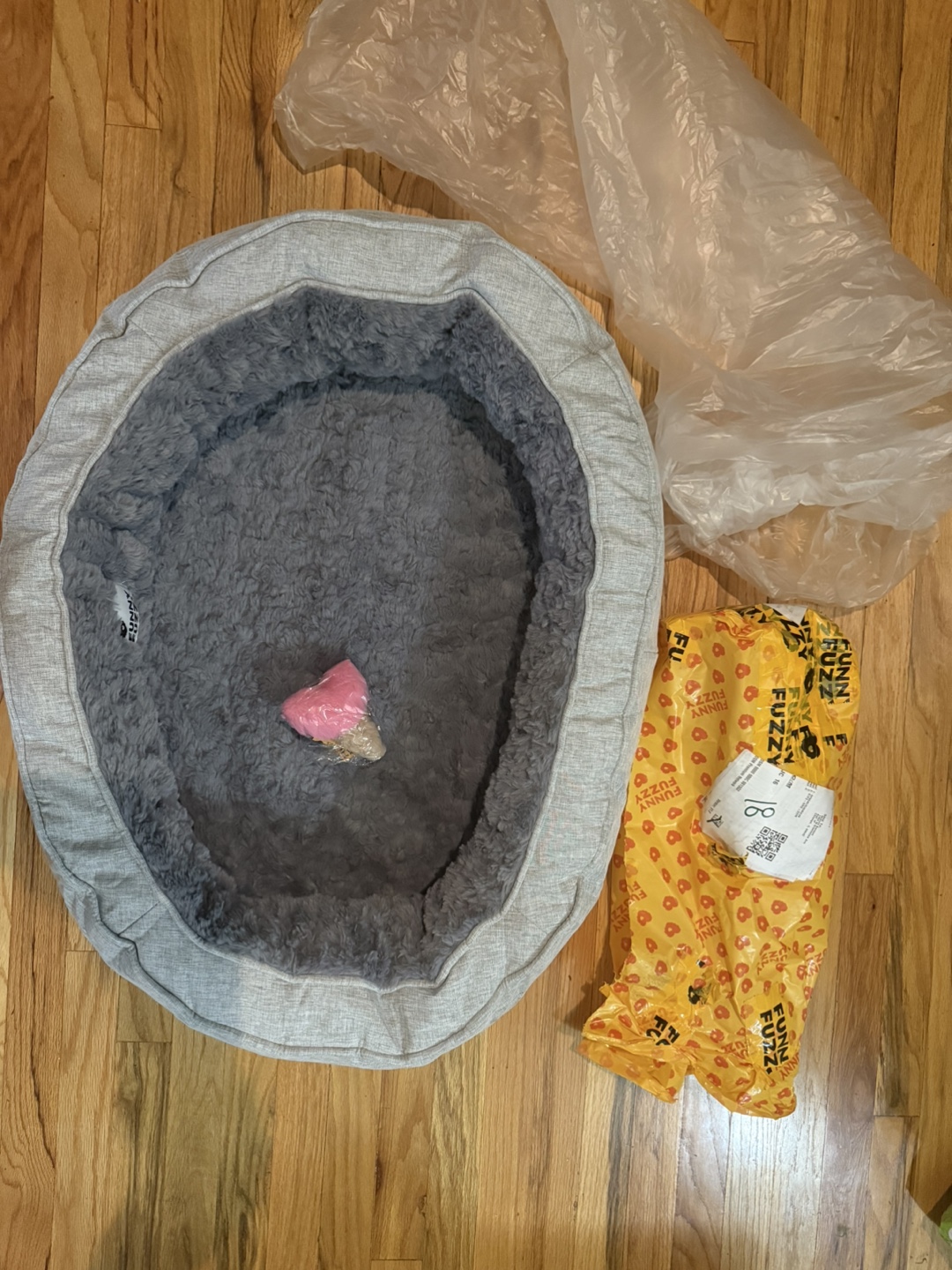 Brand new Large orthopedic dog bed plus extra cover - photo 2