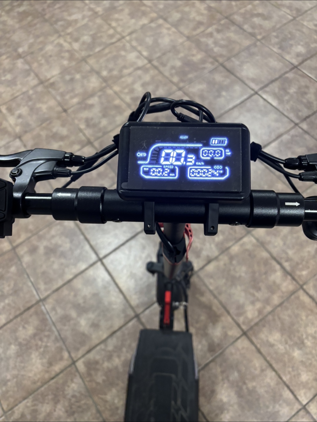 Practically New Electric Scooter - Great Condition! - photo 5