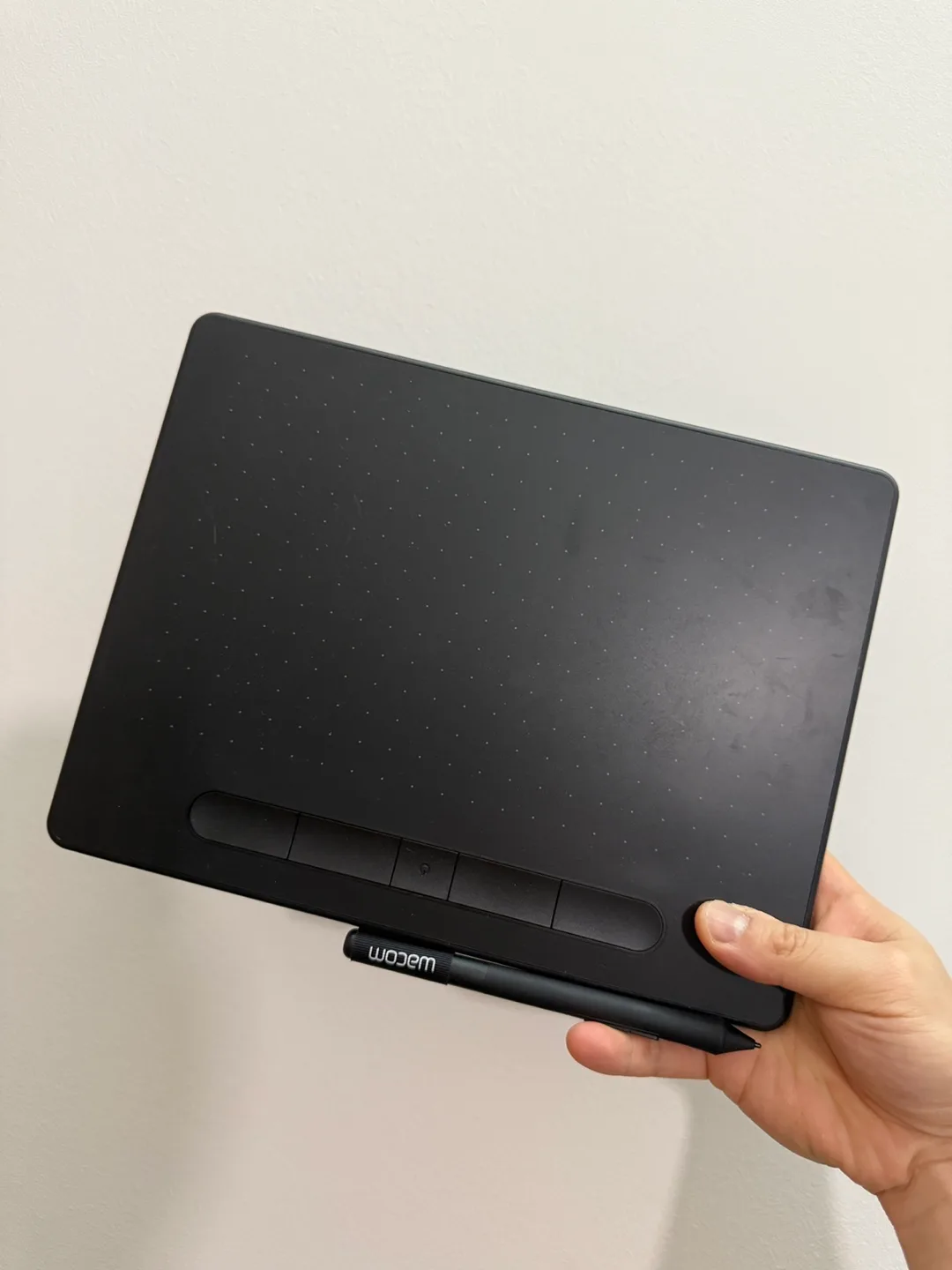 Wacom One & Intuos Pen Tablet image indicator(3)