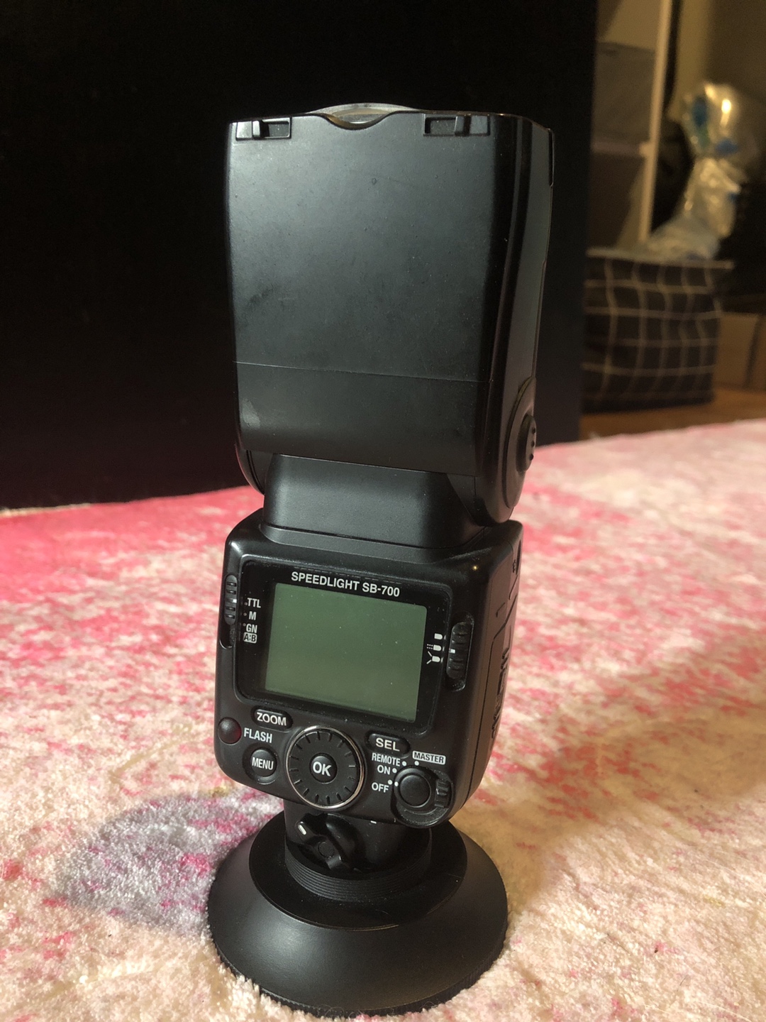 Nikon Speedlight SB-700 Flash - photo 2