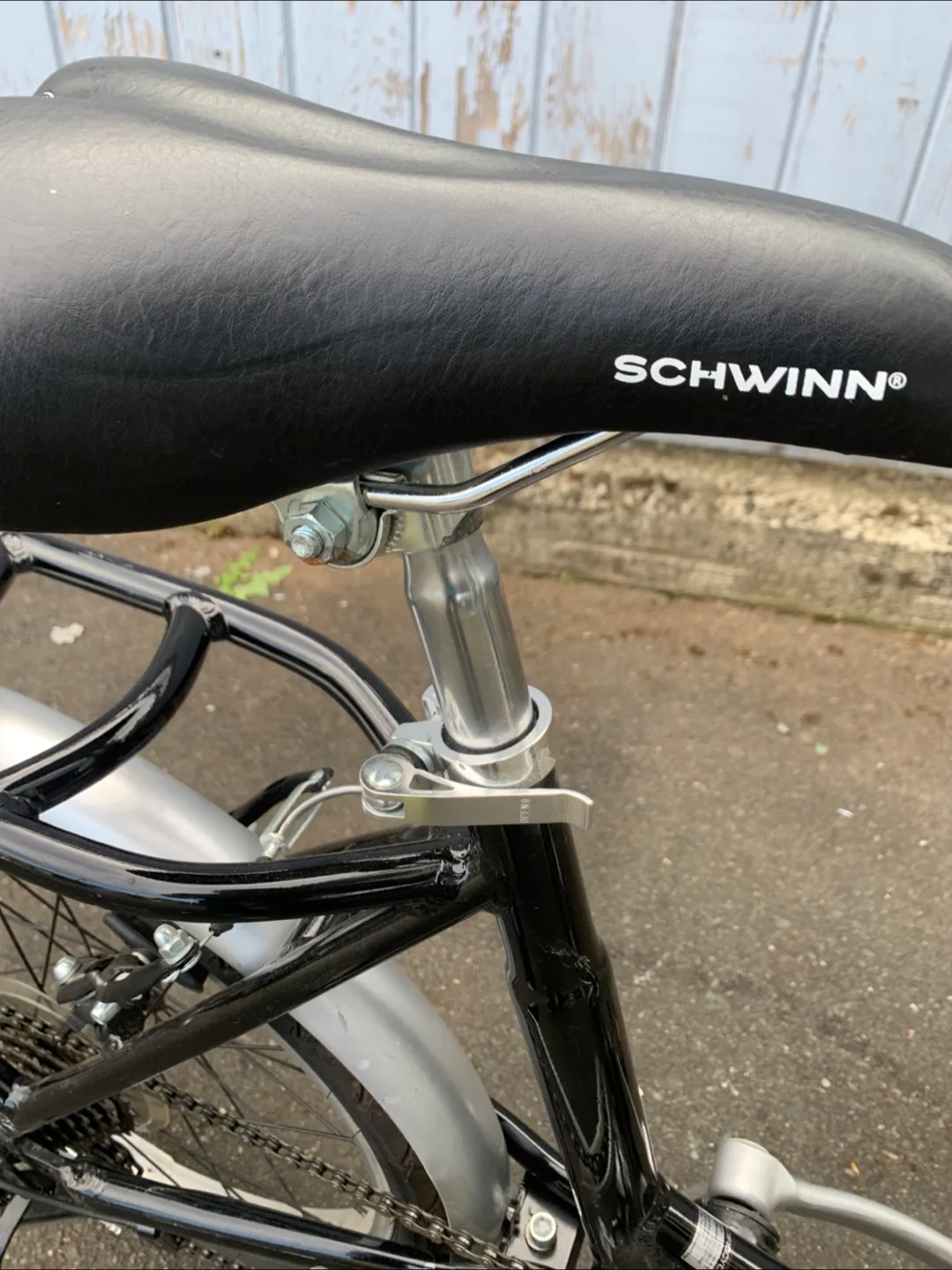 Schwinn Hinge Folding Bike - 7 Speed image indicator(4)