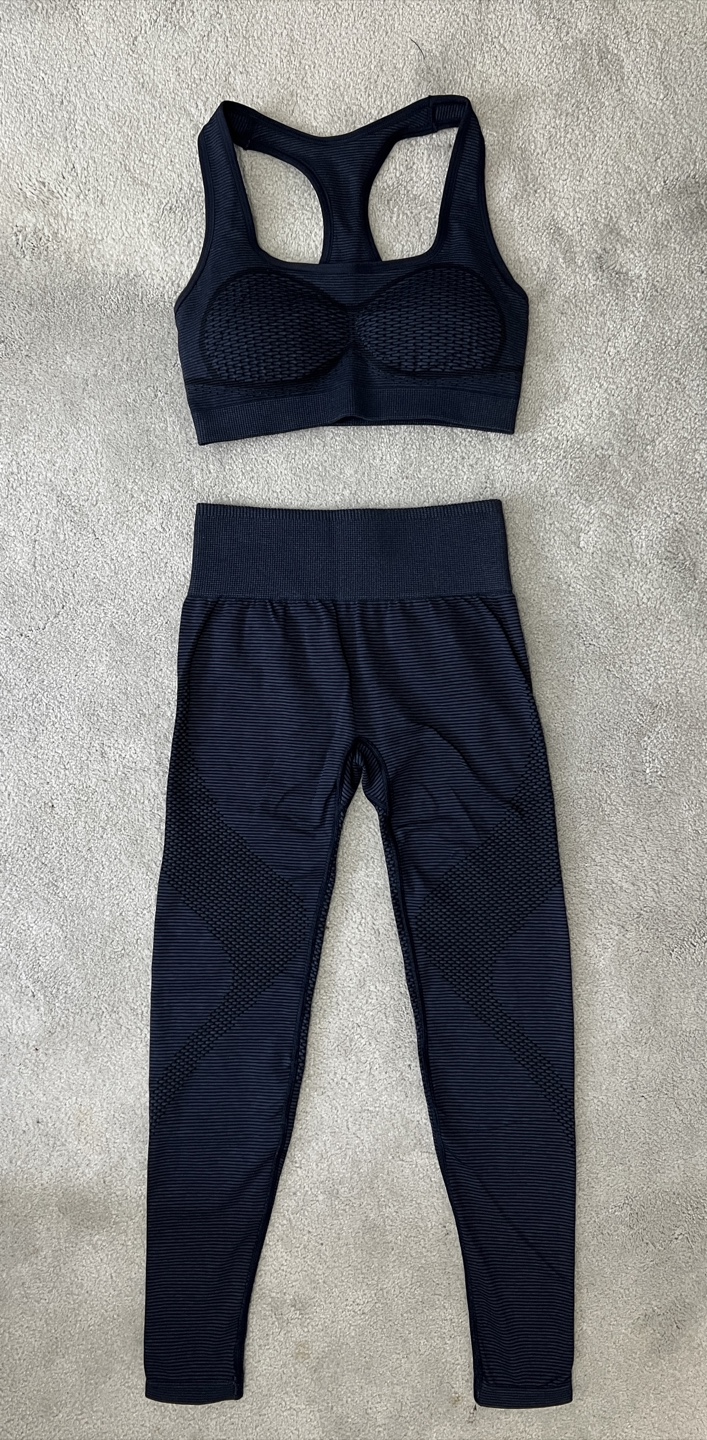 Gymshark Seamless Sports Bra & Leggings Set - photo 2