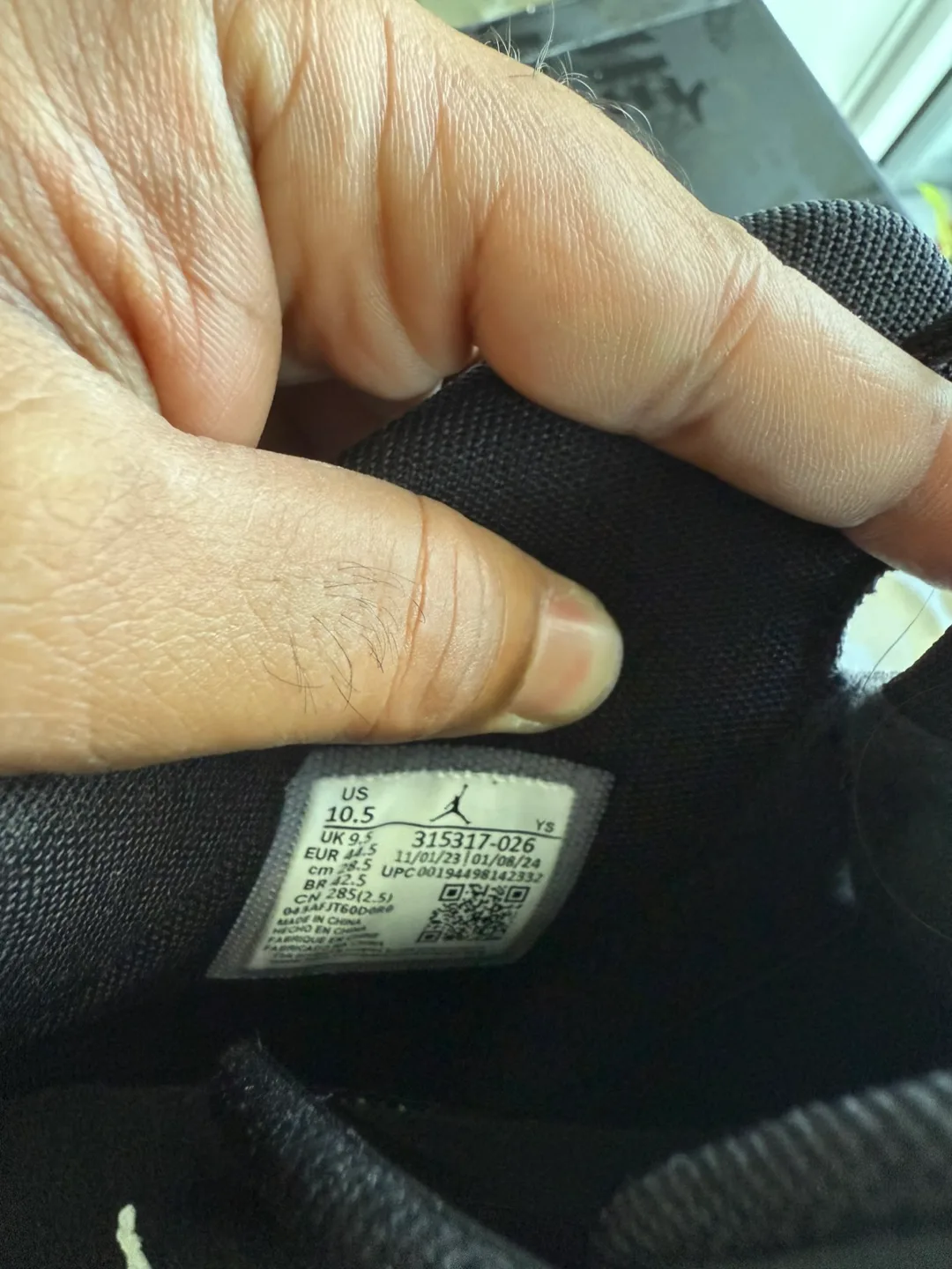 Jordan B’loyal - US 10.5 image indicator(2)
