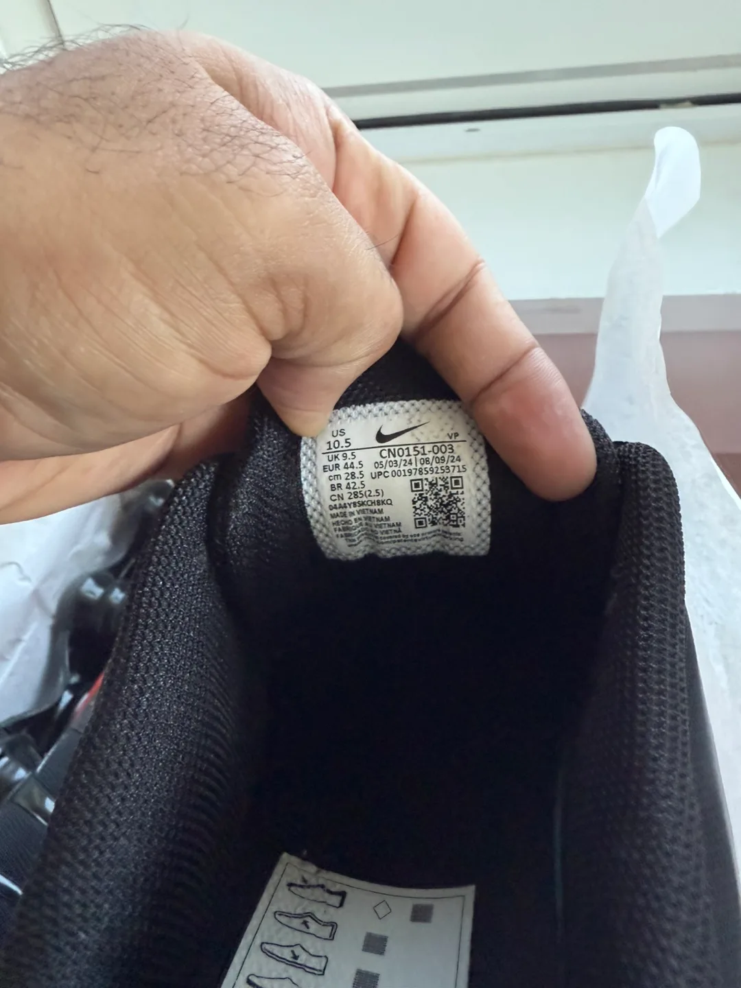 Nike Shox TL Black/Red - Size 10.5 image indicator(3)