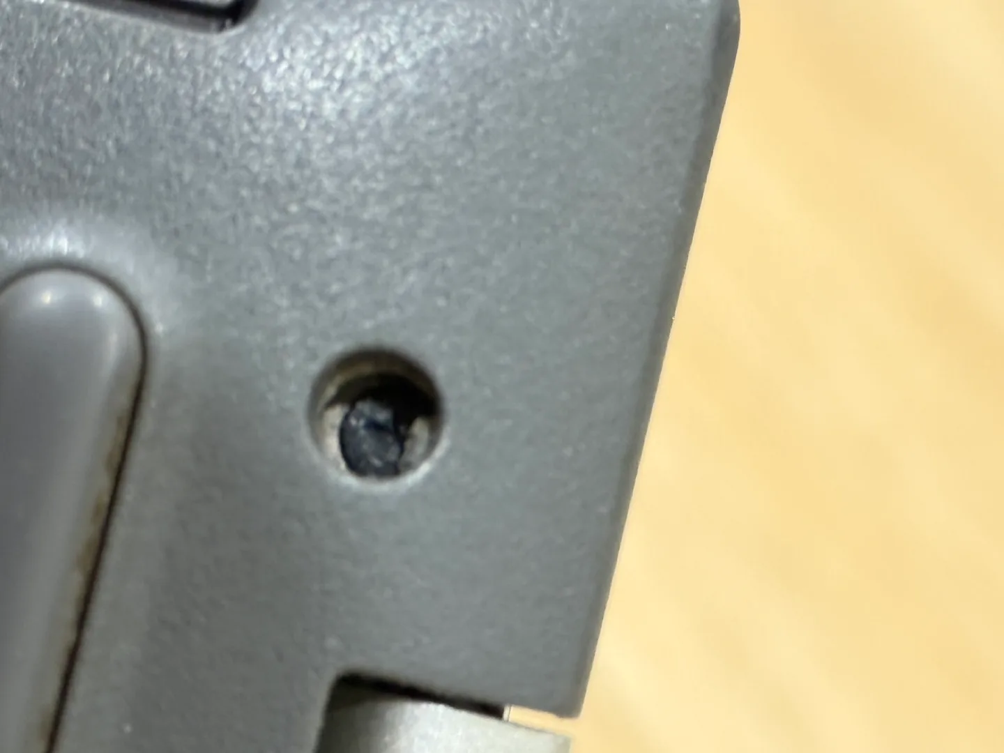 Lenovo IdeaPad 330-14IKB  12 GB RAM, 256 GB SSD + 1 TB HDD image indicator(8)