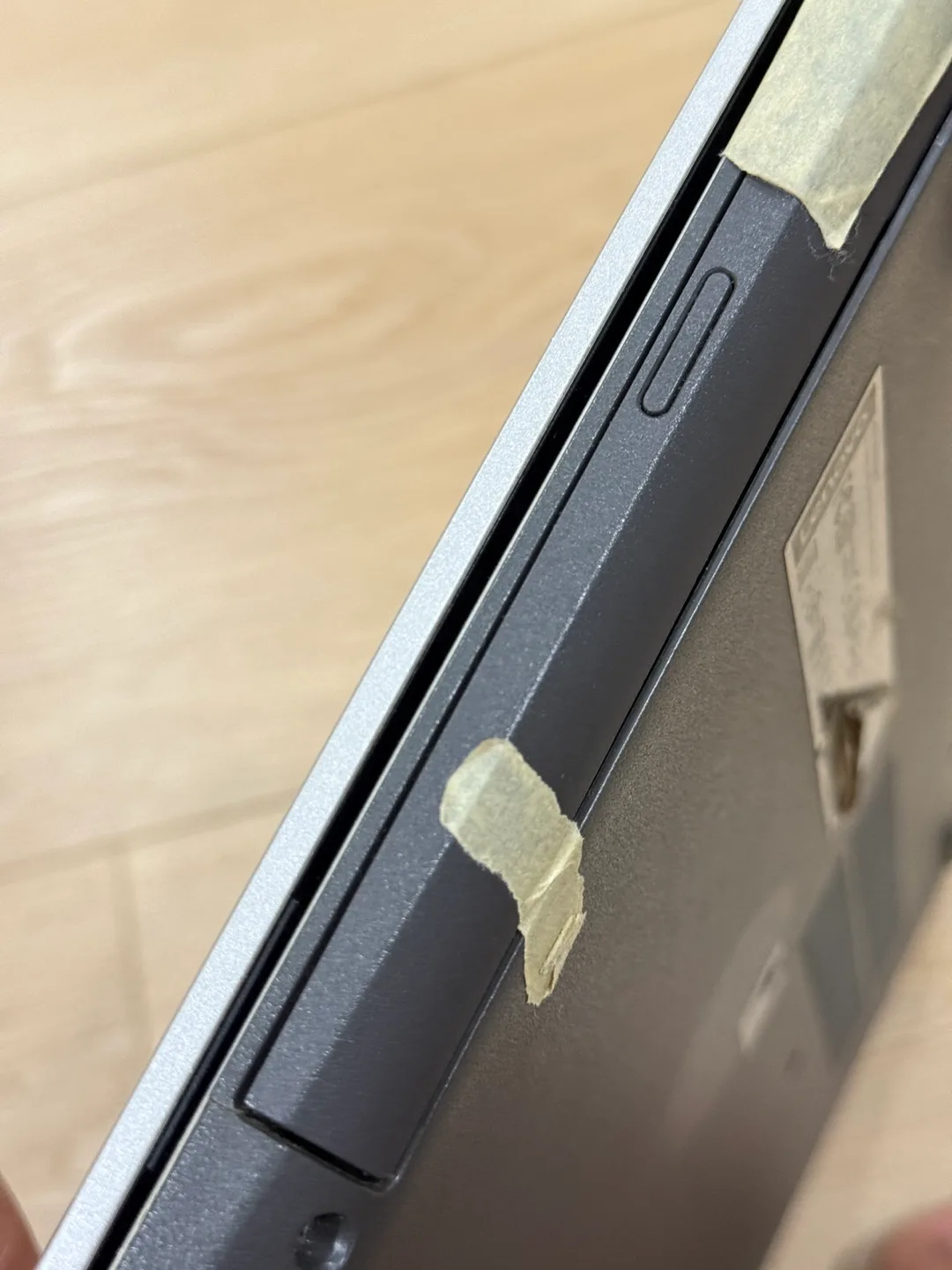 Lenovo IdeaPad 330-14IKB  12 GB RAM, 256 GB SSD + 1 TB HDD image indicator(9)