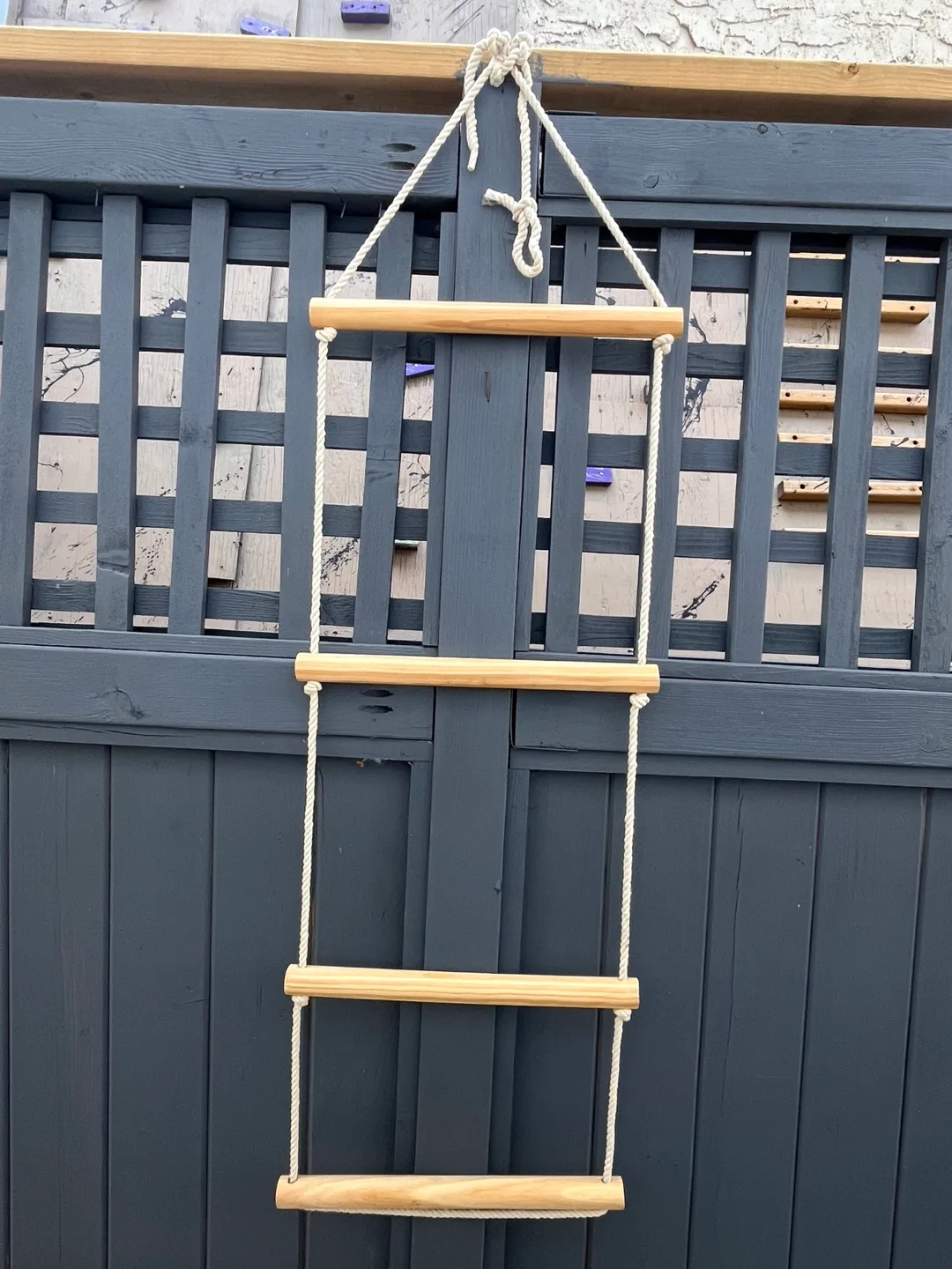 Wooden Rope Ladder thumbnail
