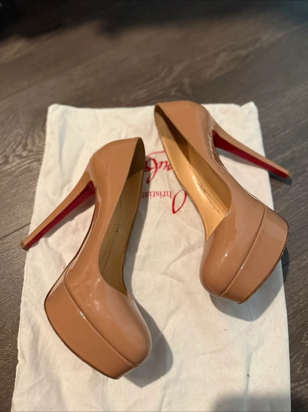 Christian Louboutin Bianca 38 Nude Patent Leather Platform Pumps thumbnail